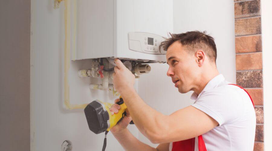 Local water heater installation in Elkhart, TX